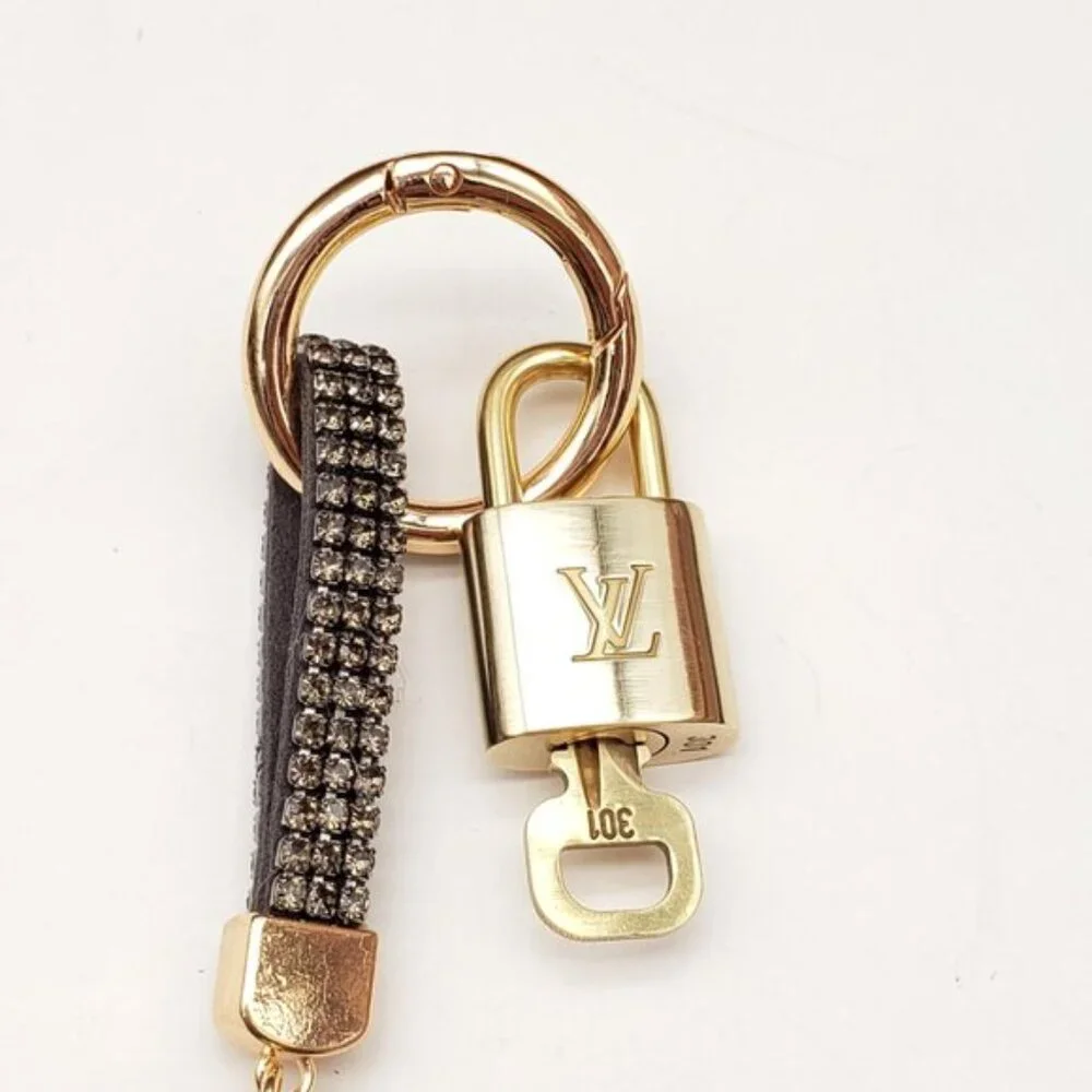 Louis Vuitton Gold Lock 🔑 Authentic LV Padlock + Bag Unbranded Heart Charm